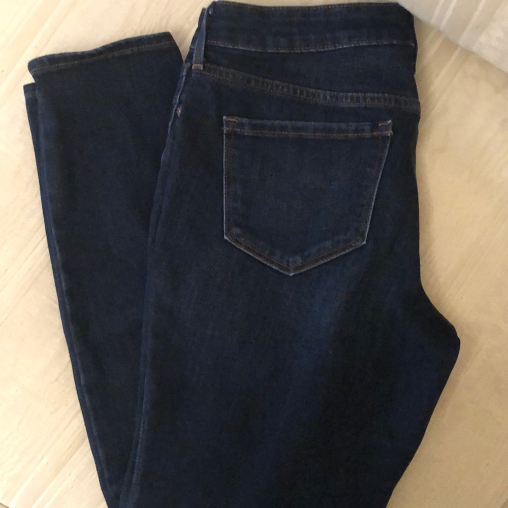 EUC Old Navy Pop Icon skinny jeans 6 short